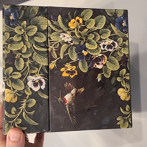 Floral Decorative Box with Hummingbird Design - Picture 3 of 9